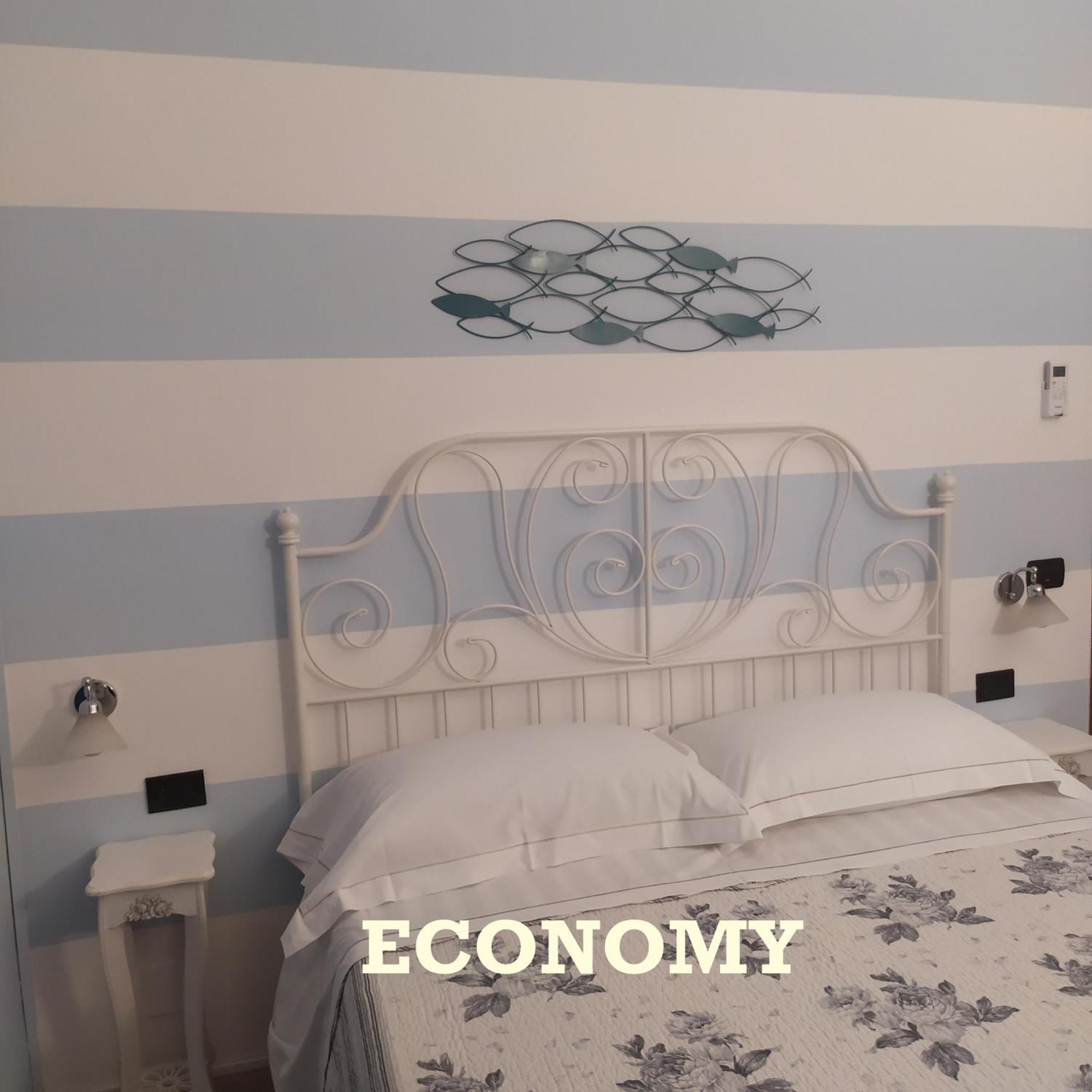 Hotel Torre Челе Лигуре Екстериор снимка